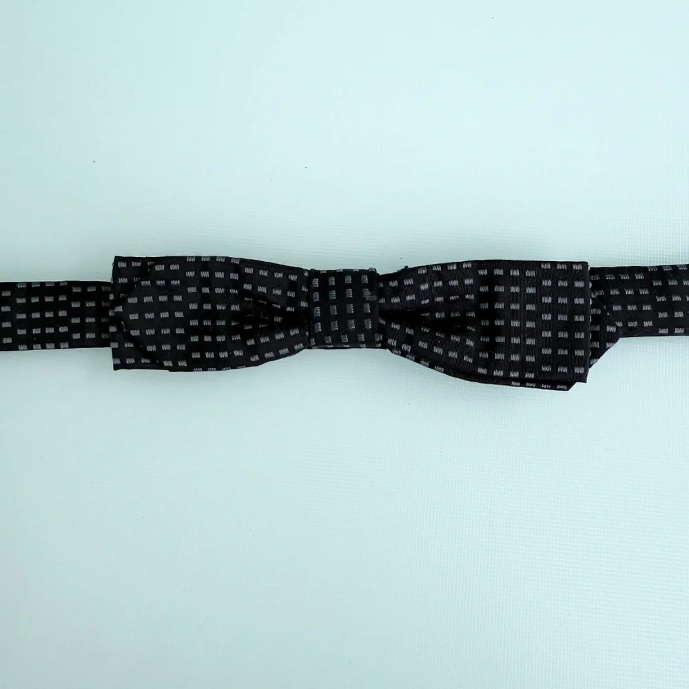 Hugo Boss Silk Black and‎ Silver Bow tie, adjustable sizing, Orange label